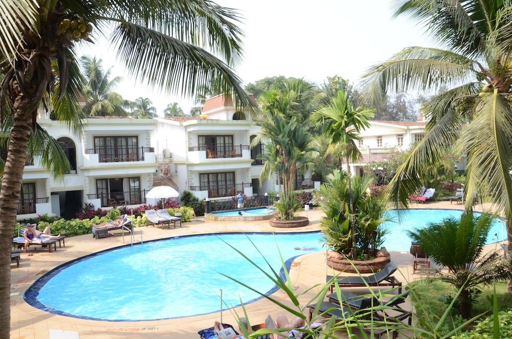 Sonesta Inns Beach Resort - Candolim Beach Кандолим Экстерьер фото