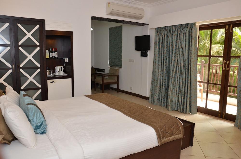 Sonesta Inns Beach Resort - Candolim Beach Кандолим Экстерьер фото