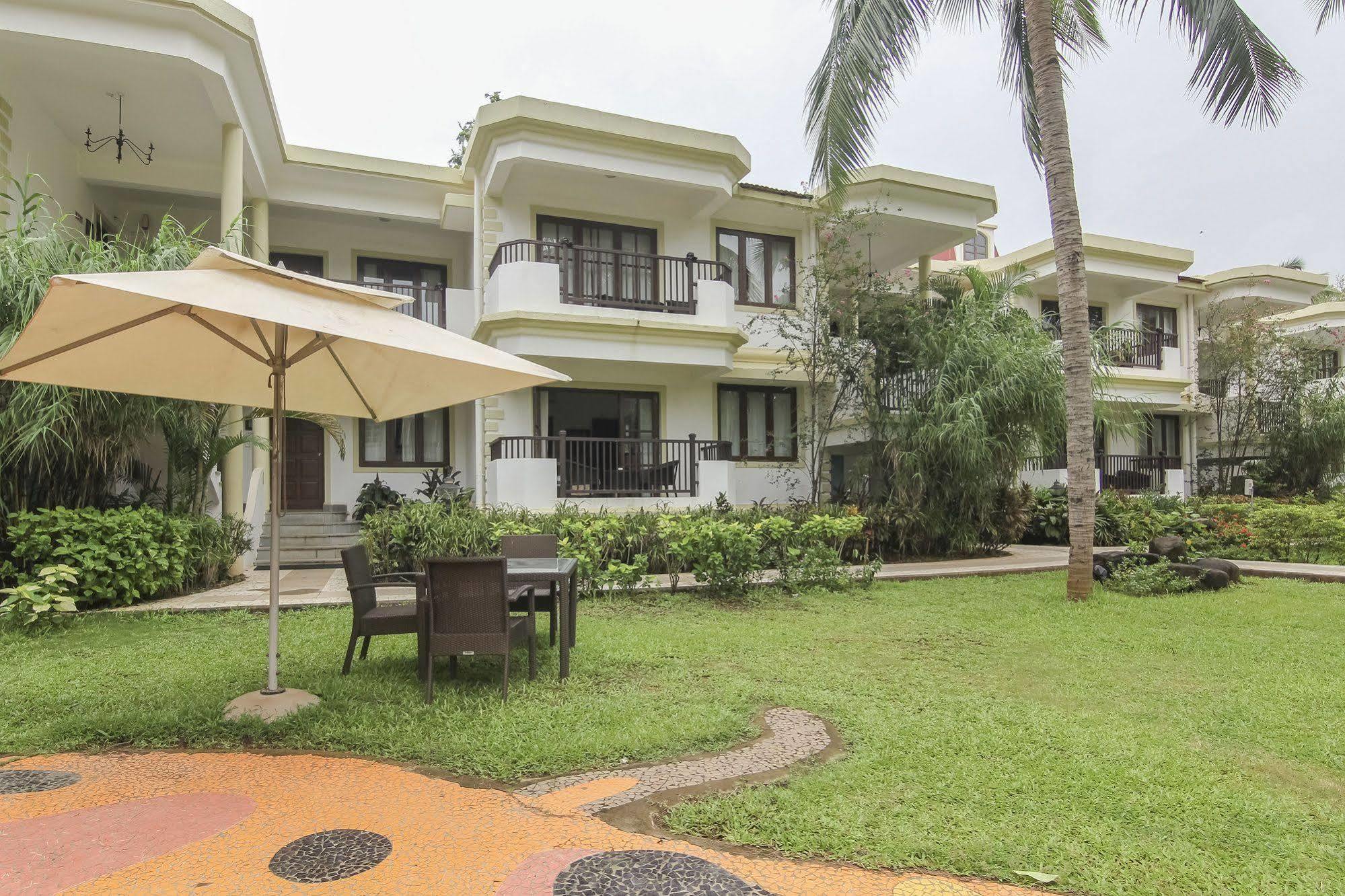 Sonesta Inns Beach Resort - Candolim Beach Экстерьер фото